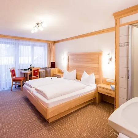 招待所 约翰内斯膳食公寓 4*